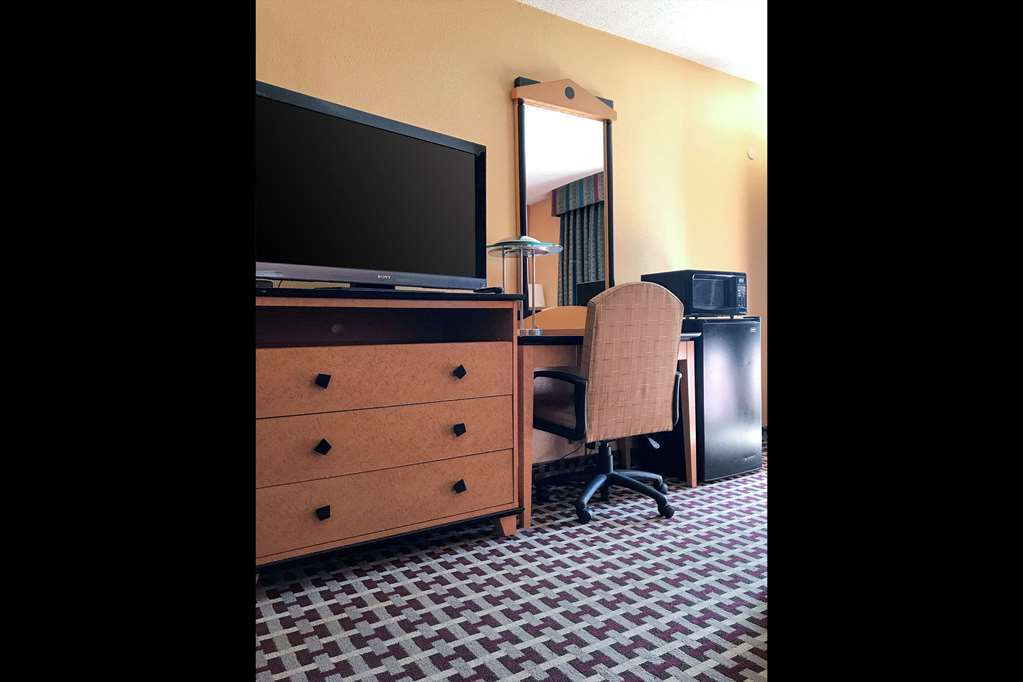 Milan Inn & Suites Quarto foto