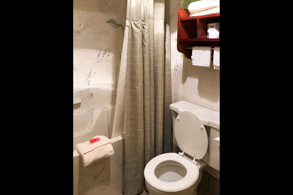 Milan Inn & Suites Quarto foto